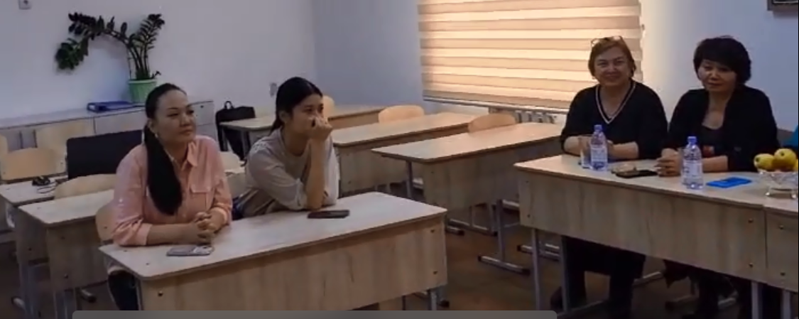 Жас мамандар мен білікті ұстаздар арасында "Кәсіби сұхбат" ұйымдастырылды.